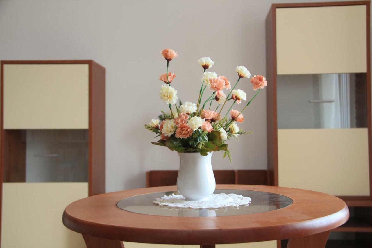 Comfort Sea View Apartment With Parking And Two Bedrooms Башка-Вода Экстерьер фото
